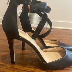 NWOT Banana Republic Leather Heels